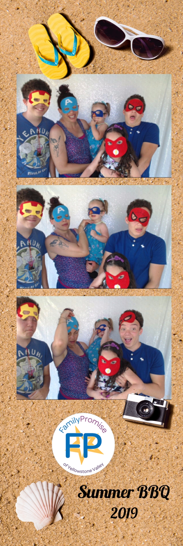 Family BBQ | View more photos from the event at gallery.photoboothbillings.com/u/PhotoBoothBillings/Family-BBQ
